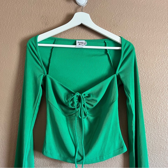 Princess Polly Front Tie Cropped Long Sleeve Ribbed Top Size 8 - Picture 3 of 8